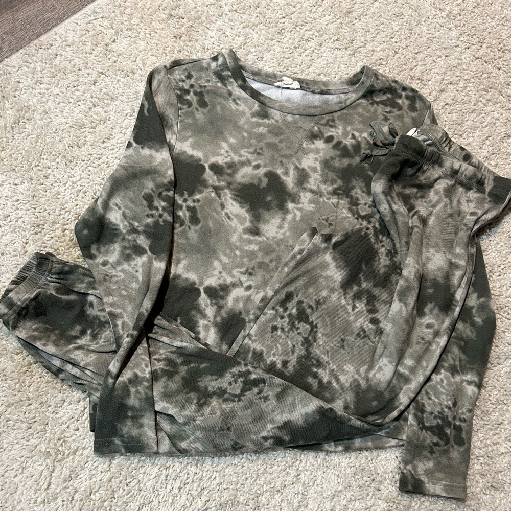 Como Blu green tide lounge set size large